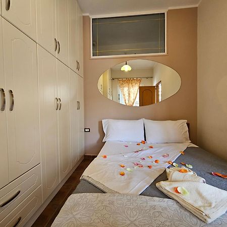Apartament Leko Sarandë Buitenkant foto